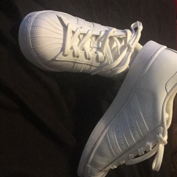 Shoes - Picture 2 of 3